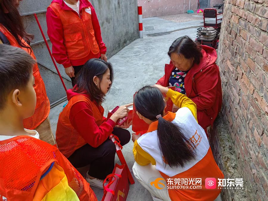 澳门雷锋心水论坛,澳门雷锋心水论坛，传承雷锋精神，共筑美好社会